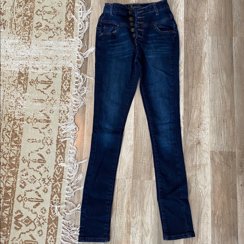 Dark-wash Skinny Jeans